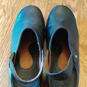 Ariat Women's Black Clogs